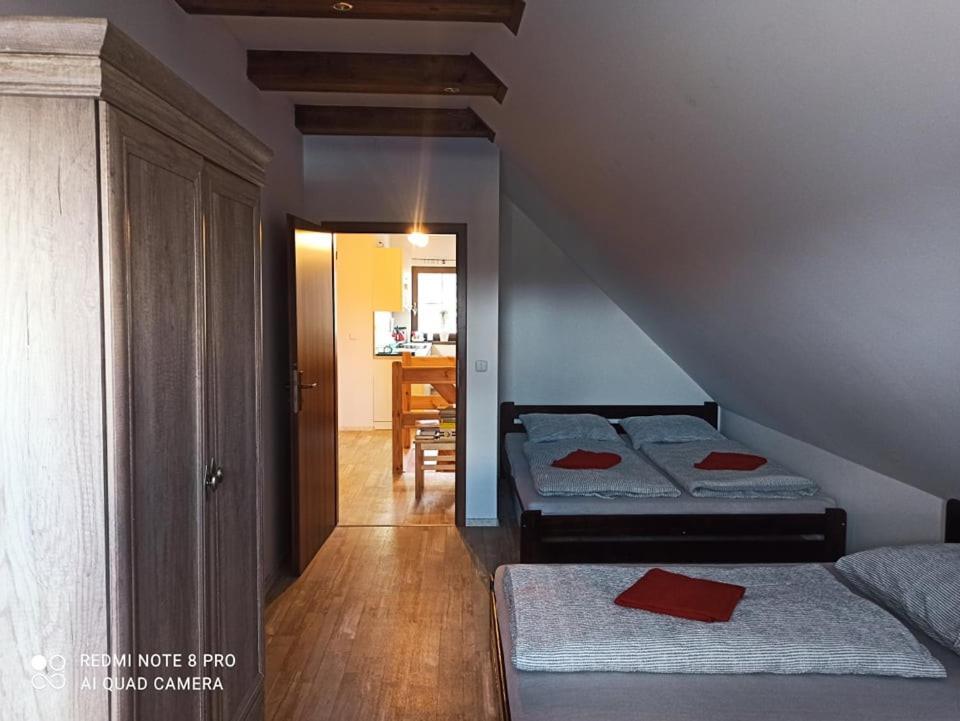 Pensiony A Ubytovani V Kempu Indiana Edrovice Exterior foto