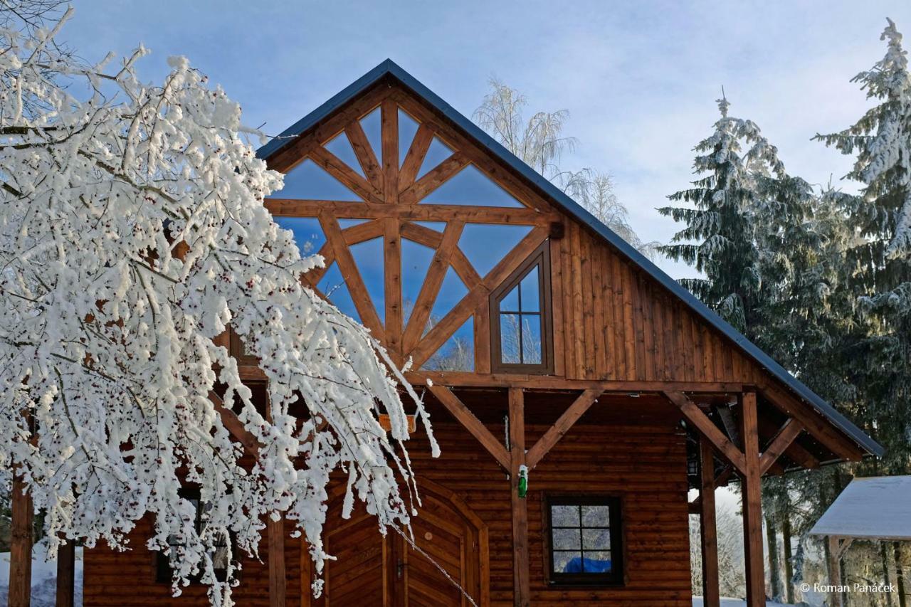 Pensiony A Ubytovani V Kempu Indiana Edrovice Exterior foto