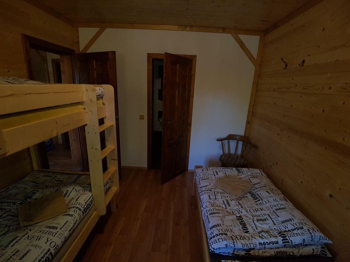 Pensiony A Ubytovani V Kempu Indiana Edrovice Exterior foto